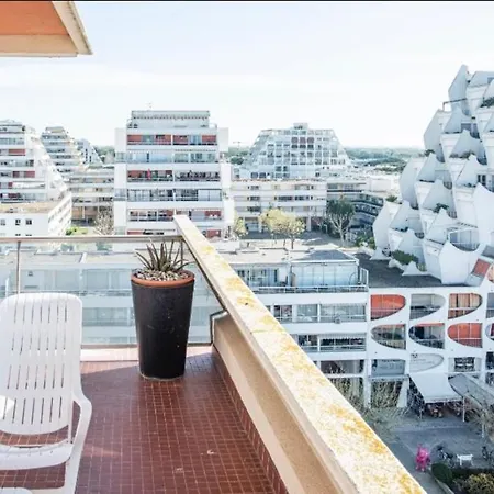 Superb Bright Near The Marina Appartement